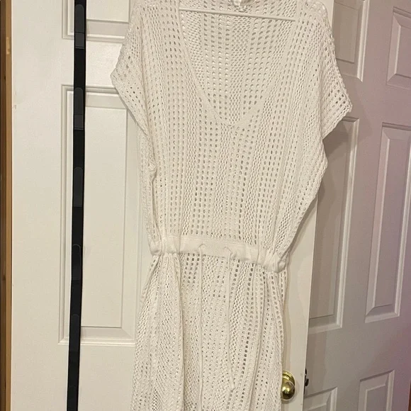 Royal Standard White Crochet Top - Picture 6 of 10